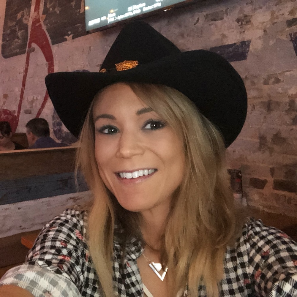 Meet your Posher, Vanessa